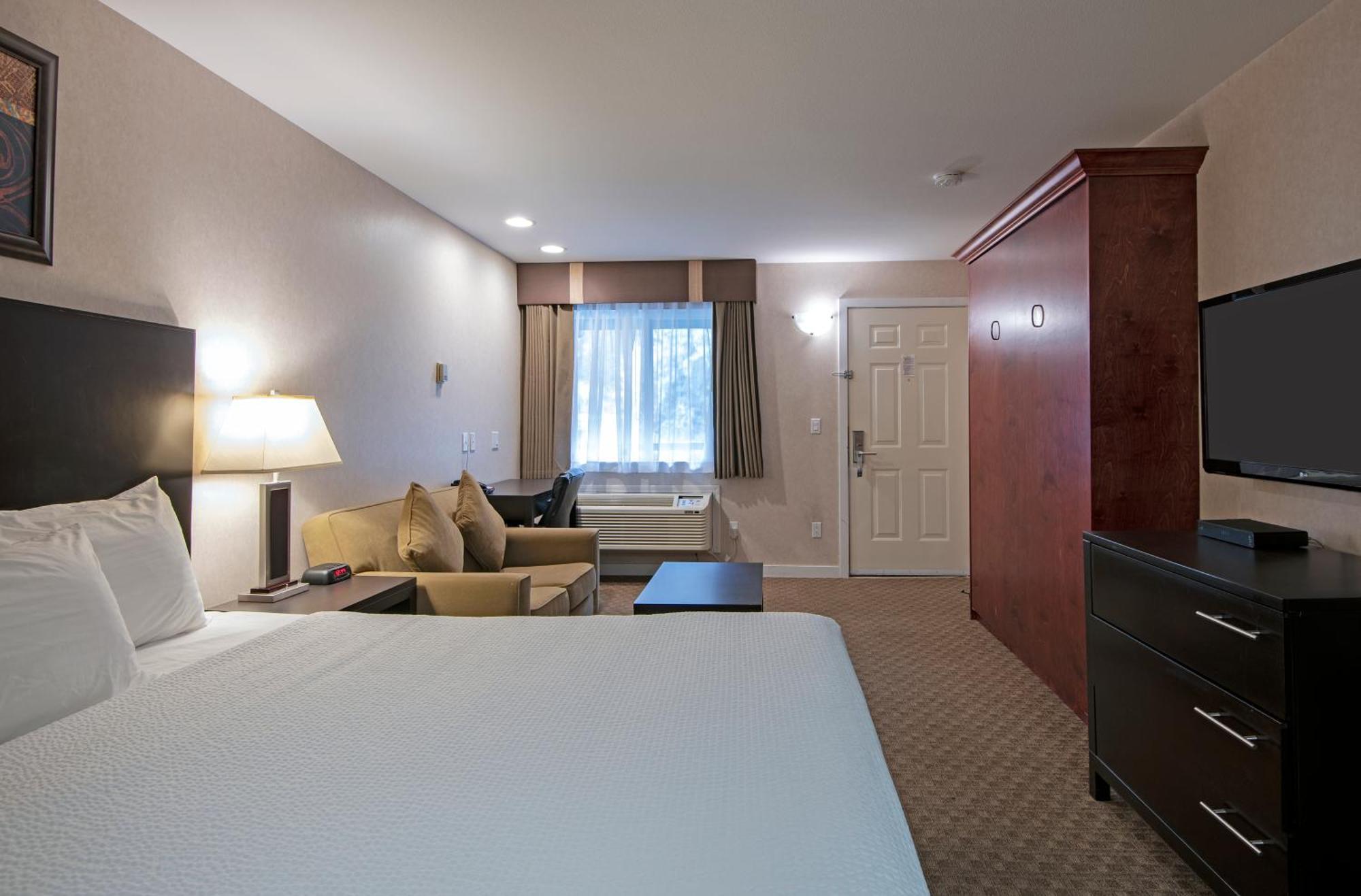 Travelodge By Wyndham Kamloops Mountview Extérieur photo