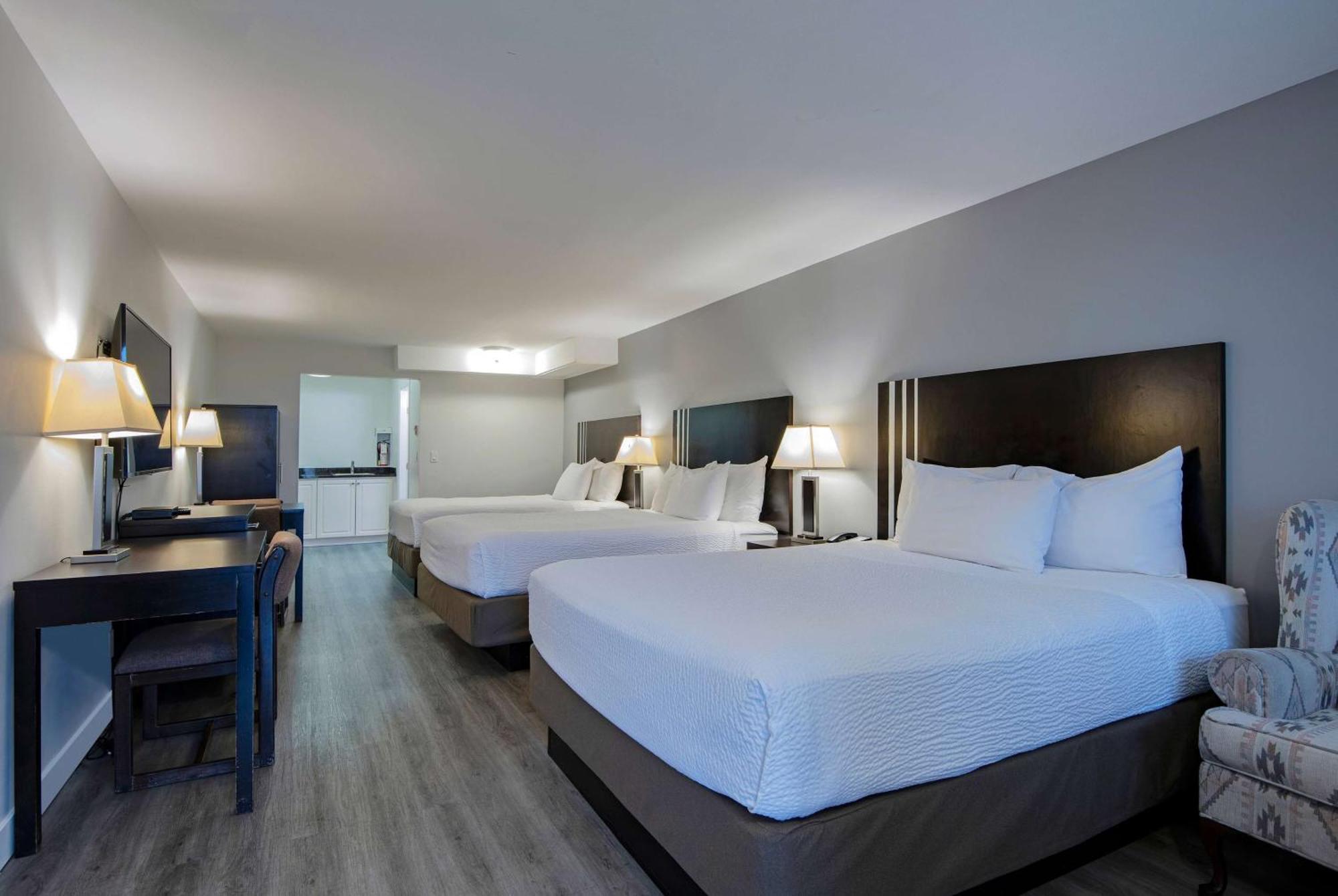 Travelodge By Wyndham Kamloops Mountview Extérieur photo